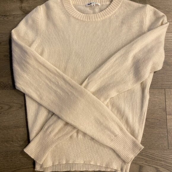 REFORMATION CASHMERE CREW - Picture 2 of 3